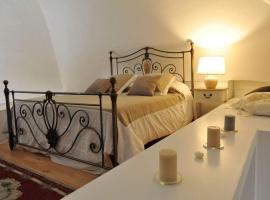 ARCOBELLO Suite Rooms, bed and breakfast a Castellana Grotte