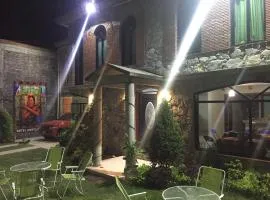 Hotel Coatlicue