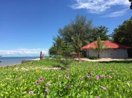 Red Coral Cottage, hotel cerca de Air Hangat Village, Tanjung Rhu