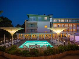 Hotel Bryza Resort & Spa, hotel di Jurata
