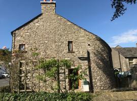 Penny Post Cottage, hótel í Warton