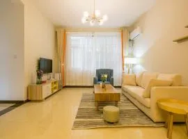 Xi'an Lianhu·Longshou Business Circle· Locals Apartment 00154940