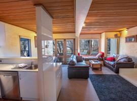 Snowgums 07, hotell i Dinner Plain