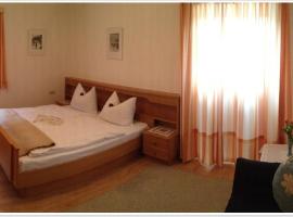 Ferienwohnung Haus Einhirn, hotel en Altaussee