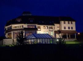 Bellevue Hotel and Resort, hotel em Bardejov