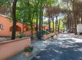 Bungalow in Po Delta Park with Beach Access, hotel di Lido di Spina