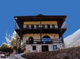 Quiet Villa Near Berat - Scenic Balcony & Garden