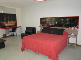 Cañas Suites Urbanas, hotel v destinaci Mina Clavero