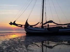 Tjalkjacht Pelikaan Volendam