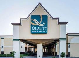 Quality Inn & Suites Conference Center Across from Casino, hotel poblíž Erie International Airport - ERI, Erie