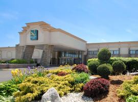 Quality Inn & Conference Center, hotel with parking in Somerset