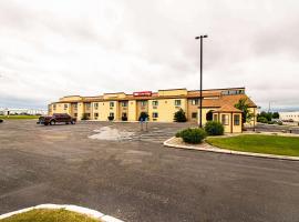 Econo Lodge Watertown, hotel in Watertown