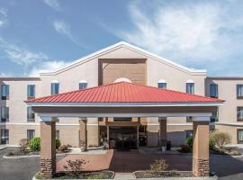 Quality Suites, hotel in Morristown