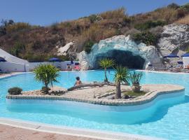 Perla Del Porto Apartments, hotel in Santa Teresa Gallura