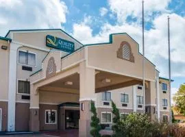 Quality Suites Burleson - Ft Worth