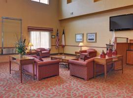 Quality Suites Near Cedar Creek Lake, hotel em Mabank
