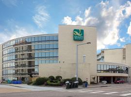 Quality Inn & Suites Oceanfront, viešbutis mieste Virdžinija Bičas