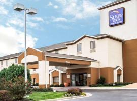 Sleep Inn & Suites Stony Creek - Petersburg South、Stony Creekの駐車場付きホテル