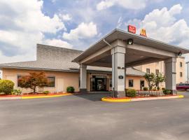 Econo Lodge Inn & Suites, hotel v destinaci Middletown