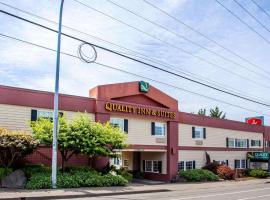 Quality Inn & Suites Bremerton near Naval Shipyard, hotel v destinaci Bremerton