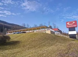 Econo Lodge Near Bluefield College