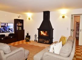 Tapada da Rabela - Reserva Natural, фермерский дом в городе Марван