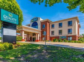 Quality Inn & Suites, hotel poblíž významného místa Colorado Bend State Park, Lampasas