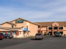 Quality Inn Grand Rapids Near Downtown: Grand Rapids şehrinde bir otel