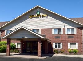 Quality Inn Louisville - Boulder, готель, де можна проживати з хатніми тваринами у місті Луісвілл