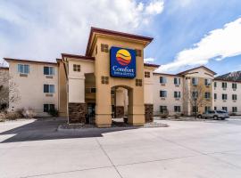 Comfort Inn and Suites Rifle, pet-friendly hotel in Rifle