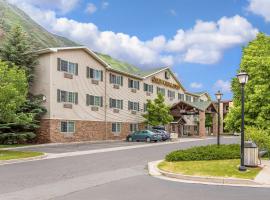 Quality Inn & Suites On The River: Glenwood Springs şehrinde bir otel