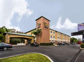 Sleep Inn & Suites Orlando International Airport, hotel perto de Aeroporto Internacional de Orlando - MCO, Orlando