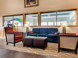 Quality Inn Jacksonville near I-72, hotel with pools in South Jacksonville