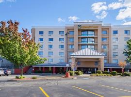 Quality Inn Boston-Revere, hótel í Revere