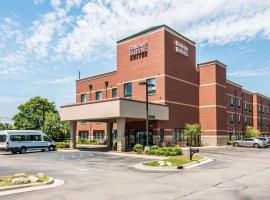 Comfort Suites, hotell i Canton