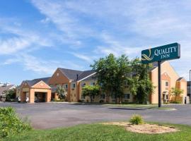 Quality Inn Lakeville: Lakeville şehrinde bir otel