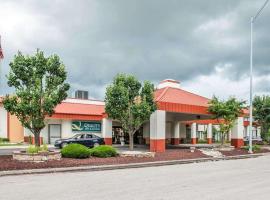Quality Inn & Suites Kansas City I-435N Near Sports Complex, hotell i Kansas City