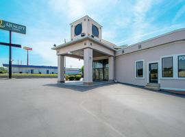 Quality Inn Near Six Flags St. Louis, hotel di Pacific