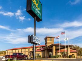 Quality Inn, hotel u gradu West Plains