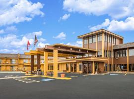 Quality Inn Big Sky, hotel near Glacier Park International Airport - FCA, Kalispell