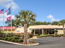 Rodeway Inn & Suites Wilmington North, хотел в Уилмингтън