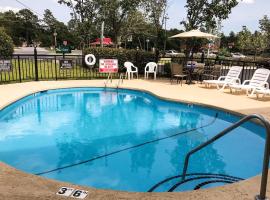 Quality Inn Raeford, hotel v destinaci Raeford