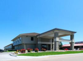 Econo Lodge Inn & Suites, hotell i Kearney