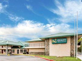 Quality Inn & Suites Minden, hotel v destinaci Minden