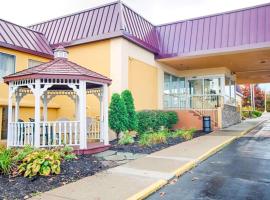 Quality Inn and Suites Fairgrounds - Syracuse, hotel in Liverpool