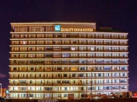 Quality Inn & Suites Cincinnati Downtown: Cincinnati şehrinde bir otel