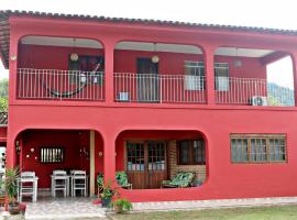 KR Hostel Ilhabela, hotell i Ilhabela