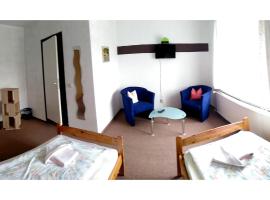 Gasthof Zur Eiche, hotel v destinaci Elsteraue