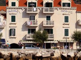 Apartments AMORE, hotel din Bol