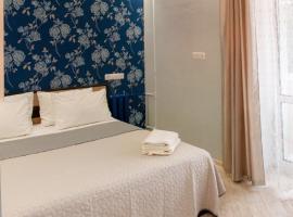 Luxury 2 Rooms Apartments in Center by Green House, khách sạn sang trọng ở Poltava